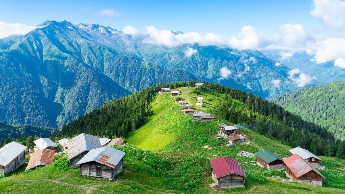 Karadeniz’in en popüler yaylalarından Ayder Yaylası